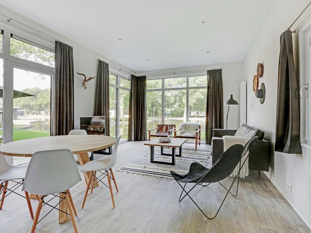 Landal De Vlinderhoeve Hotell Kring van Dorth Exteriör bild